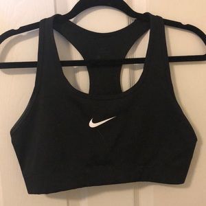Nike Dri-Fit Medium-Impact Sports Bra